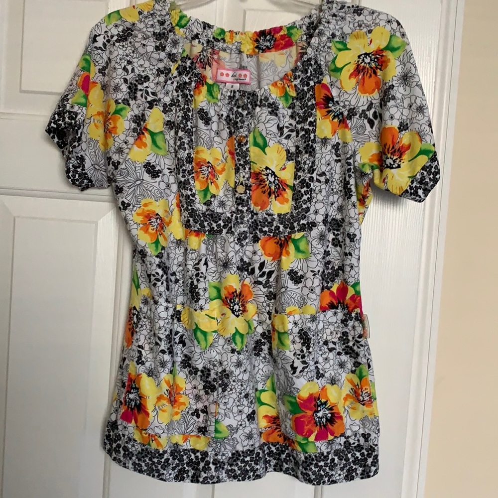 Scrub Top